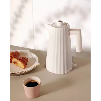 Alessi MDL06 B Chaleira dobrável, preta, ficha europeia