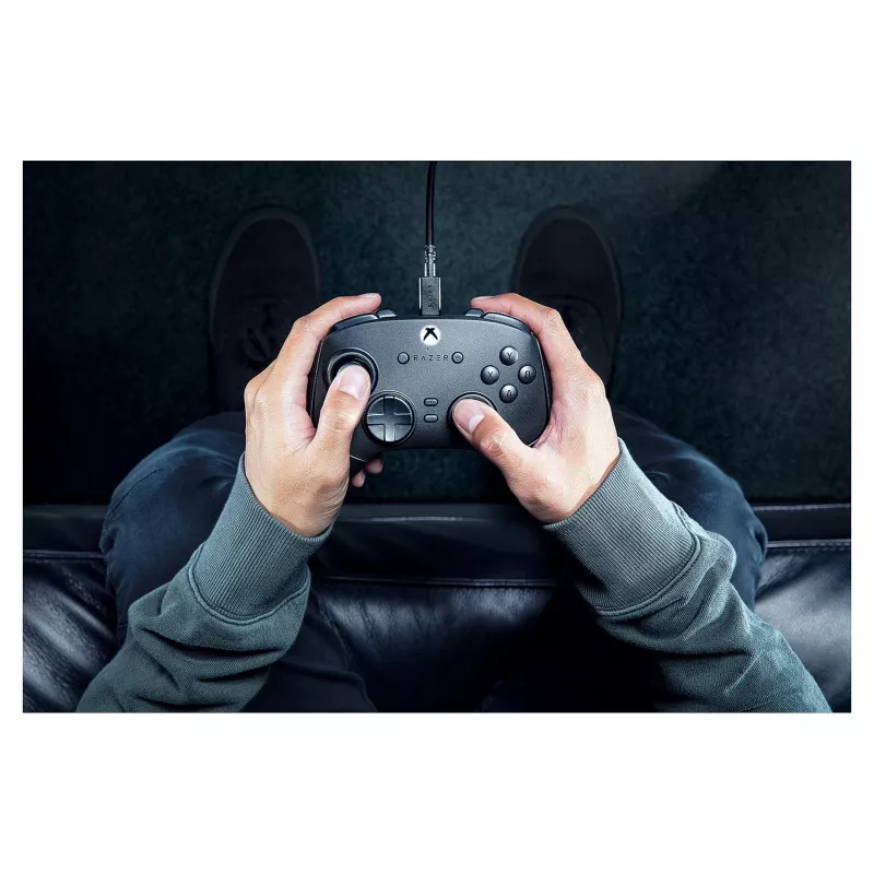 Razer Wolverine V3 - Tournament Edition - Comando - Com fio - para Microsoft Xbox Series X, Microsoft Xbox Series S, PC (RZ06-05210100-R3M1)