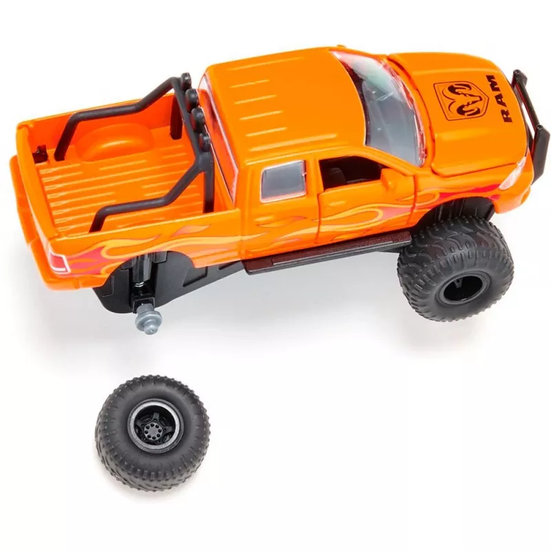 Siku RAM1500 com pneus balão modelo de pickup pré-montado 1:50