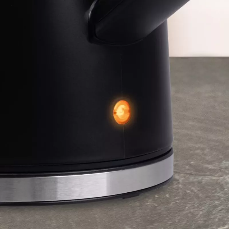 Chaleira elétrica IDEAL 1,7 l, caixa em aço, potência 1500 W, preto