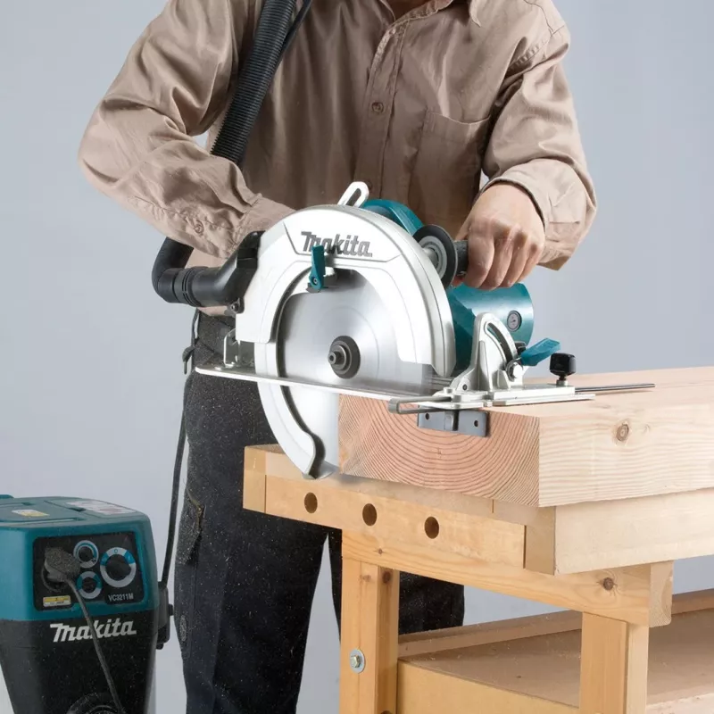 Makita HS0600 serra circular portátil 27 cm 4300 RPM 2100 W