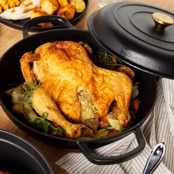 Panela de ferro fundido Russell Hobbs RH02525BEU7 30 cm, preta