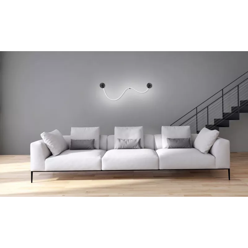 Aplique de parede LED ActiveJet AJE-CAMELIA NW — 2400 lm, 4000 K, 16 W, preto, 1580×120×65 mm, IP20