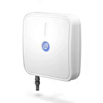 Antena direcional QuWireless AXRL — 7 dBi, 0,694–0,96 / 1,7–2,2 / 2,2–2,7 GHz, PoE/LAN, polarização dupla