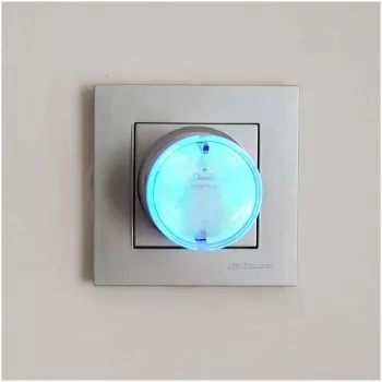 Tomada inteligente Shelly Wave Plug S Z-Wave 800 preto — tomada inteligente Z-Wave 800, 230 V/12 A, 2500 W, medição de potência