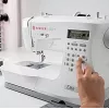 Máquina de costura SINGER CE677