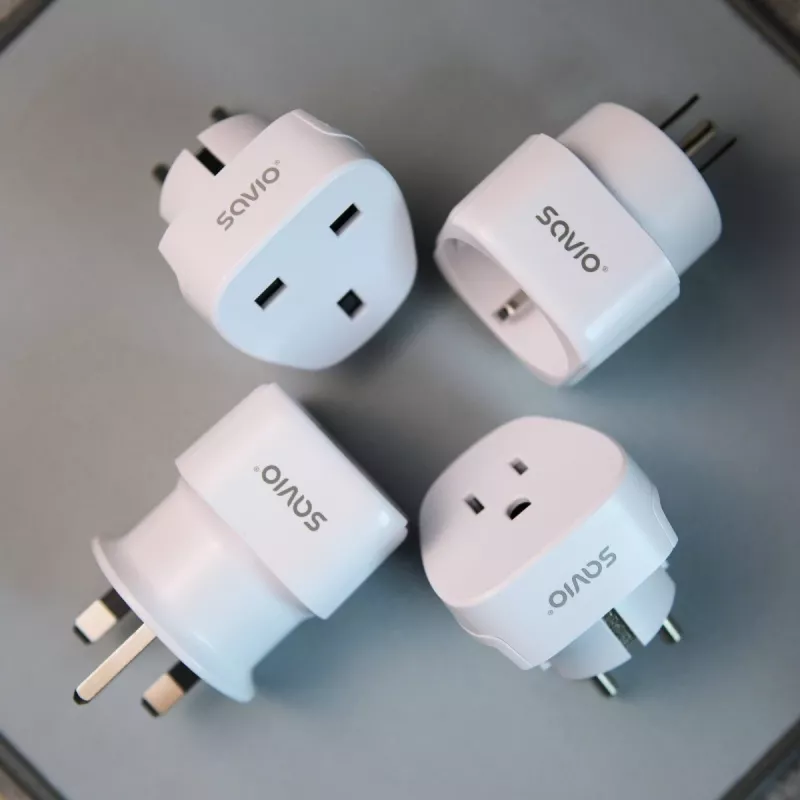 Adaptador de viagem AP-04 SAVIO
