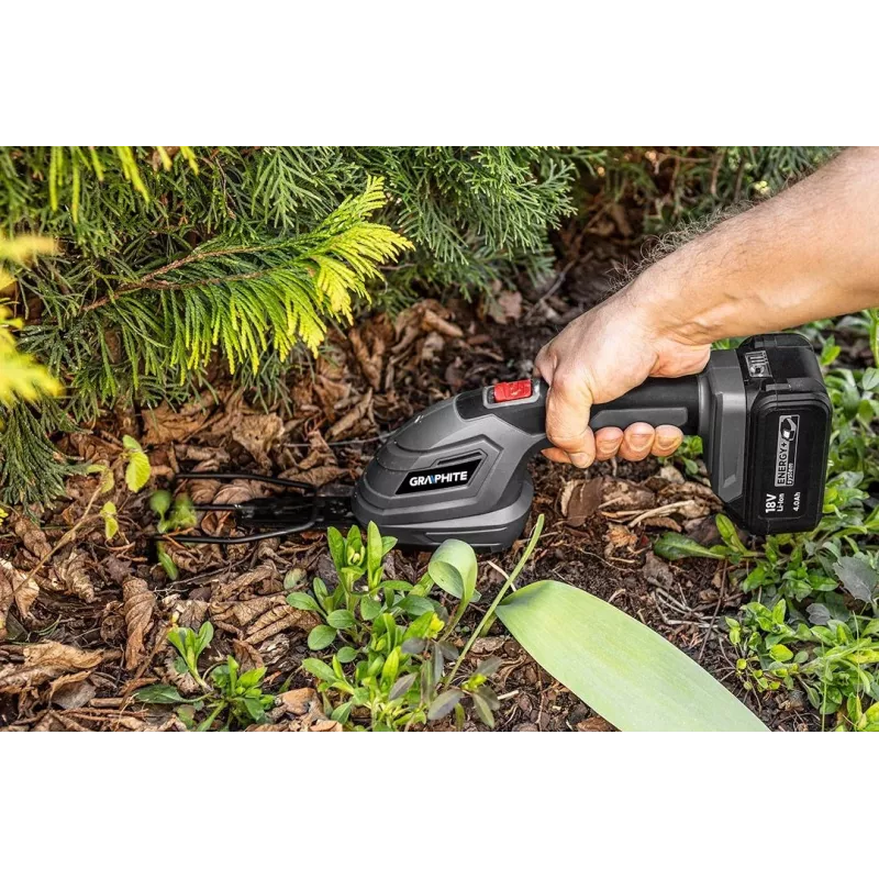 Corta-sebes elétrico GRAPHITE 58GE119, peso 1,09 kg, profundidade de corte 265 mm