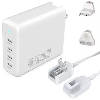 Carregador rápido de interior 4smarts 545200 — 200 W, 4× USB-C, 100–240 V, cabo de 1,5 m, branco