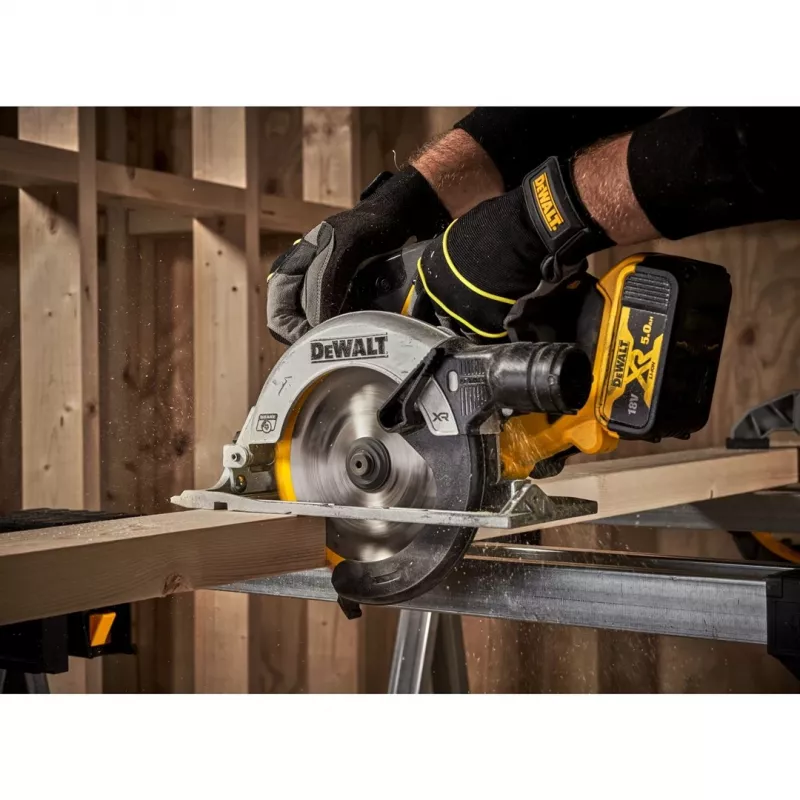 DEWALT Serra circular 18V 165mm DCS565N