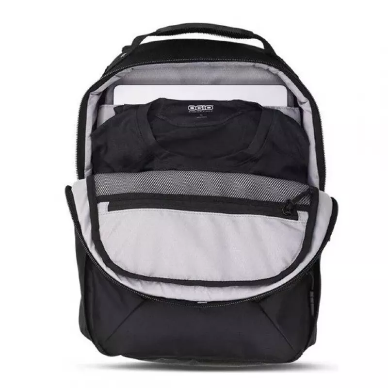 Mochila Ogio Axle Dna preta A20261_B0074_NA