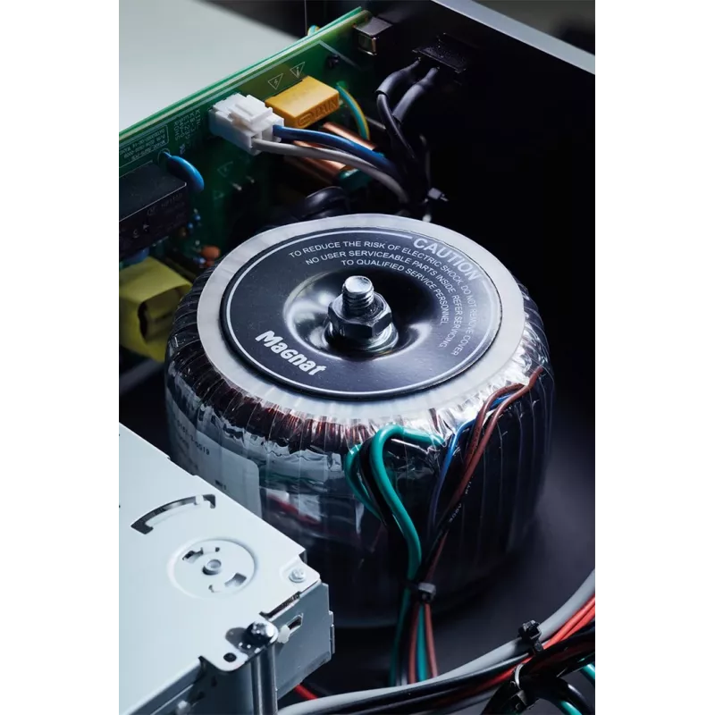 Recetor estéreo Magnat MC 400 — 2.0 canais, 40 W por canal, leitor de CD, Wi-Fi, Bluetooth, DAB/FM, Ethernet (preto)