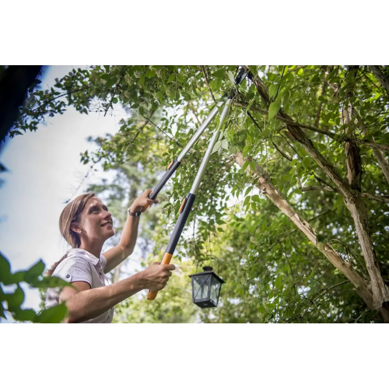 Tesoura de poda telescópica Fiskars SmartFit 915 mm L86 preta laranja (1013564)