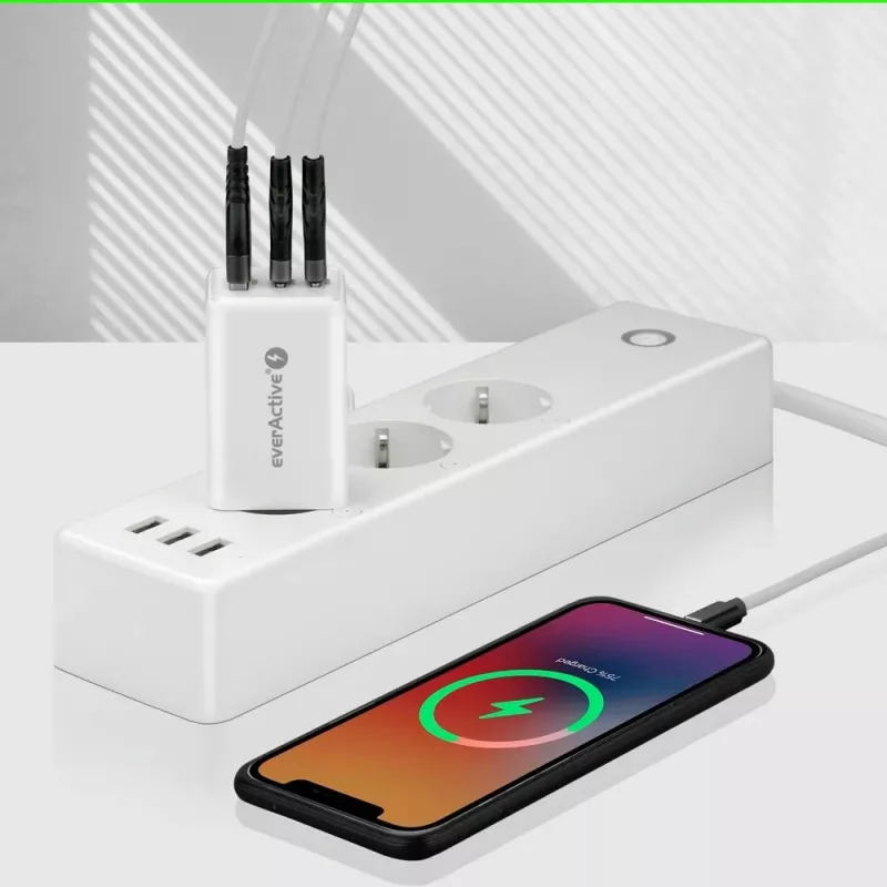 Carregador everActive SQ-655Q 65W, 1×USB-A + 2×USB-C carregamento rápido