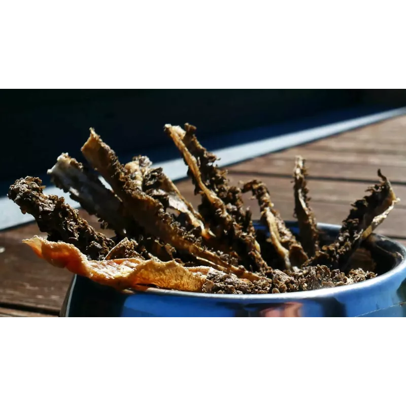 Petiscos para cães BULT barriga de vaca 100 g — petisco de um só ingrediente, snack de mastigar hipoalergénico, proteína 49,9 %, gordura 28,2 %