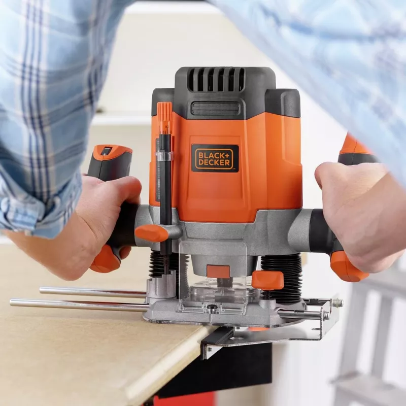 Fresadora Black+Decker KW1200E 1200W 8000 - 28000 rpm