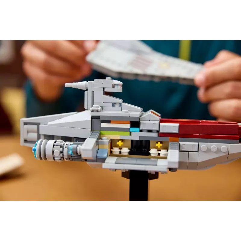 LEGO Star Wars conjunto Nave de assalto classe Acclamator 75404 — conjunto de construção, 450 peças, modelo de exposição 130×150×230 mm