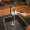 Filtro de água para torneira BRITA ON TAP V CU CE2 (1052067) — 4 fases, capacidade de 600 L, 3 modos, 5 adaptadores, branco