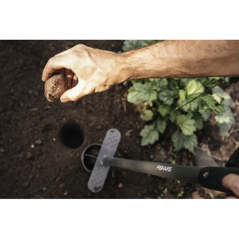 Ajuda de plantação Fiskars ERGO Ajuda de plantação de cabo longo – cabo longo ergonómico, modelo 1057078