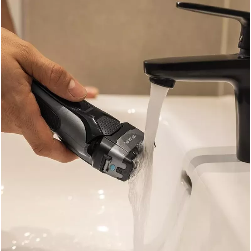 Máquina de barbear elétrica CECOTEC PrecisionCare X-Trimm Triple Shaver — 3 lâminas, à prova de água