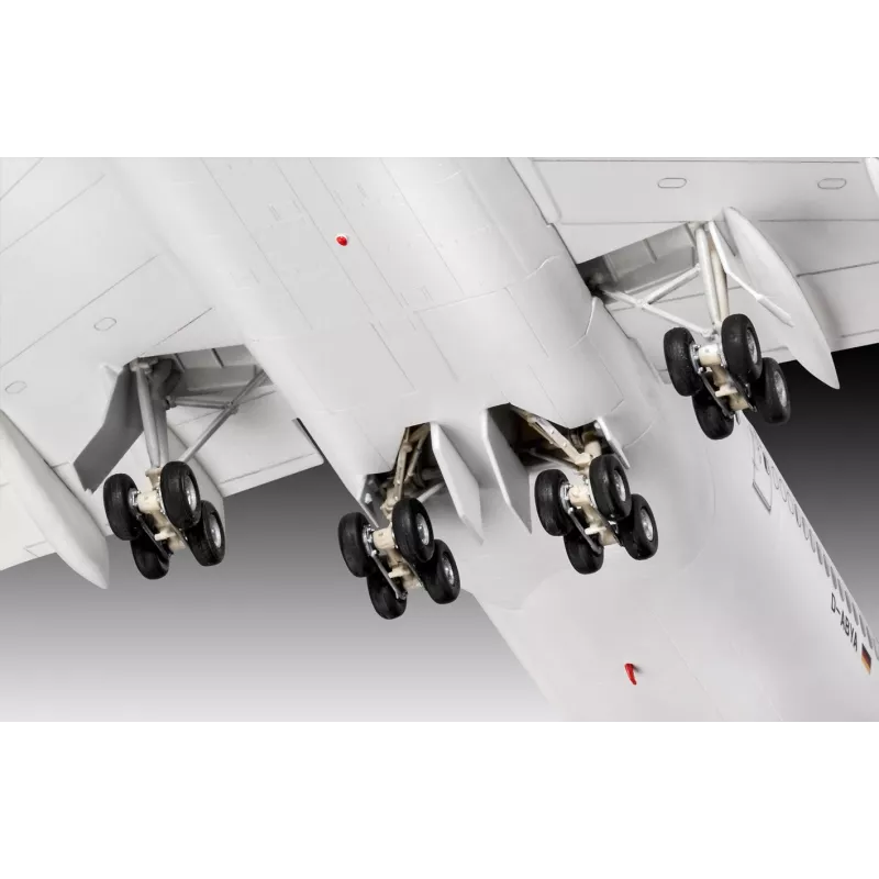 Avião Revell Boeing 747-8 Lufthansa New Livery