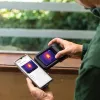 Câmara térmica compacta FLIR C3-X, matriz de plano focal não arrefecida de óxido de vanádio, 128 x 96 px, ecrã LCD integrado de 640 x 480, Wi-Fi, MSX, 1800 mAh, preta