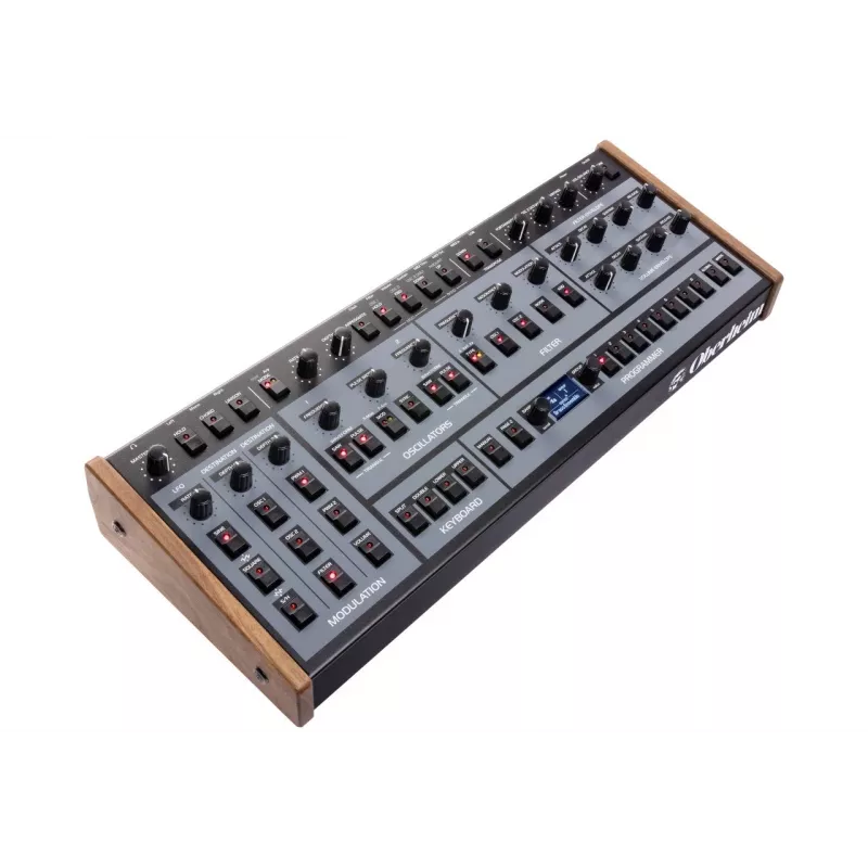 Oberheim OB-X8 sintetizador analógico polifónico de secretária