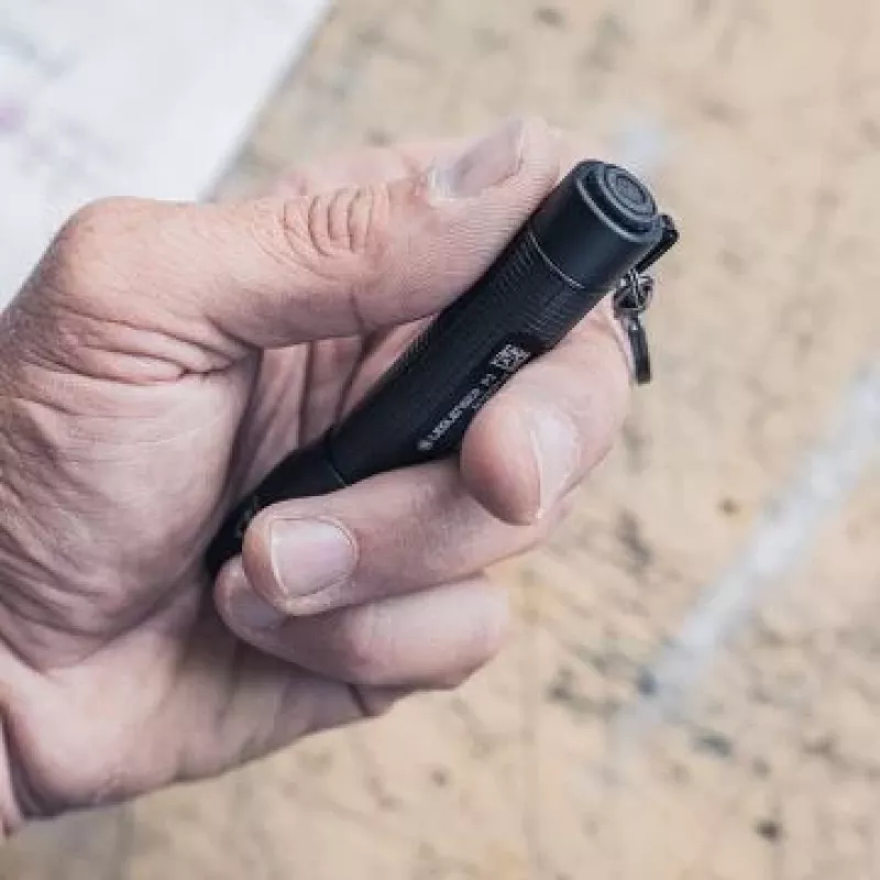 Ledlenser P3 lanterna, preta