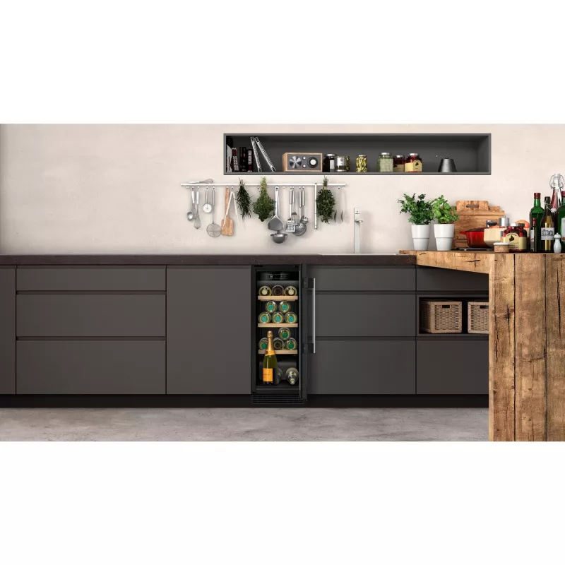 Garrafa de vinho Neff KU9202HF0 encastrar preto 21 garrafas