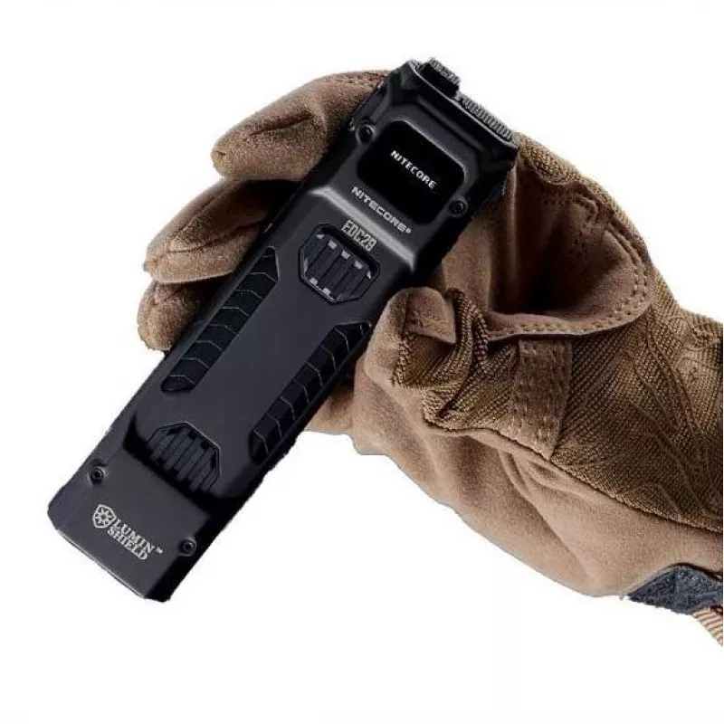 Lanterna de mão Nitecore EDC29 caixa em aço inoxidável, 2 LEDs, 15–6500 lm, IP54, recarregável por USB