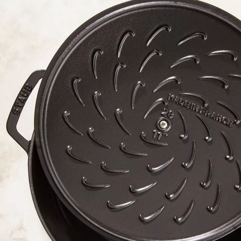 Staub Chistera 40511-472-0 assadeira 28 cm, redonda, em ferro fundido, 3,7 l, preta
