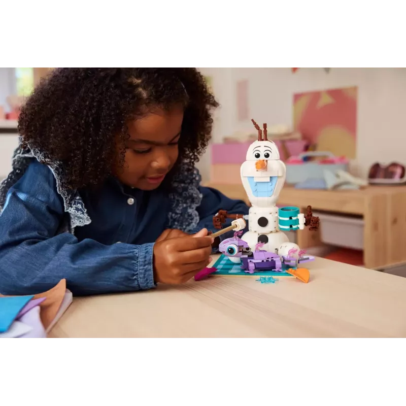 LEGO DISNEY 43287 Diversão de Piquenique do Olaf e do Sven