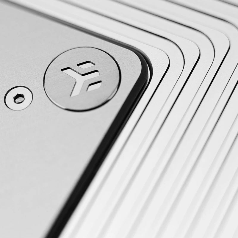 Backplate EK Water Blocks prateado 1 unidade — acessório para sistema de refrigeração de computador