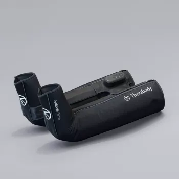 Botas de recuperação pneumáticas Therabody RecoveryAir JetBoots Prime S — sistema de compressão sequencial, bateria, autonomia 180 min, preto, 2,51 kg