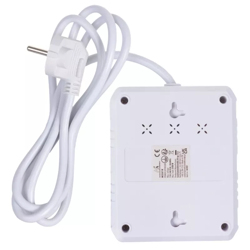 Extensão elétrica MACLEAN MCE387 W — 2 tomadas, 3×USB A, 110–240 V, 2500 W, cabo de 1,5 m, branco