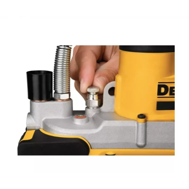 Máquina de lubrificação elétrica DeWALT DCGG571M1
