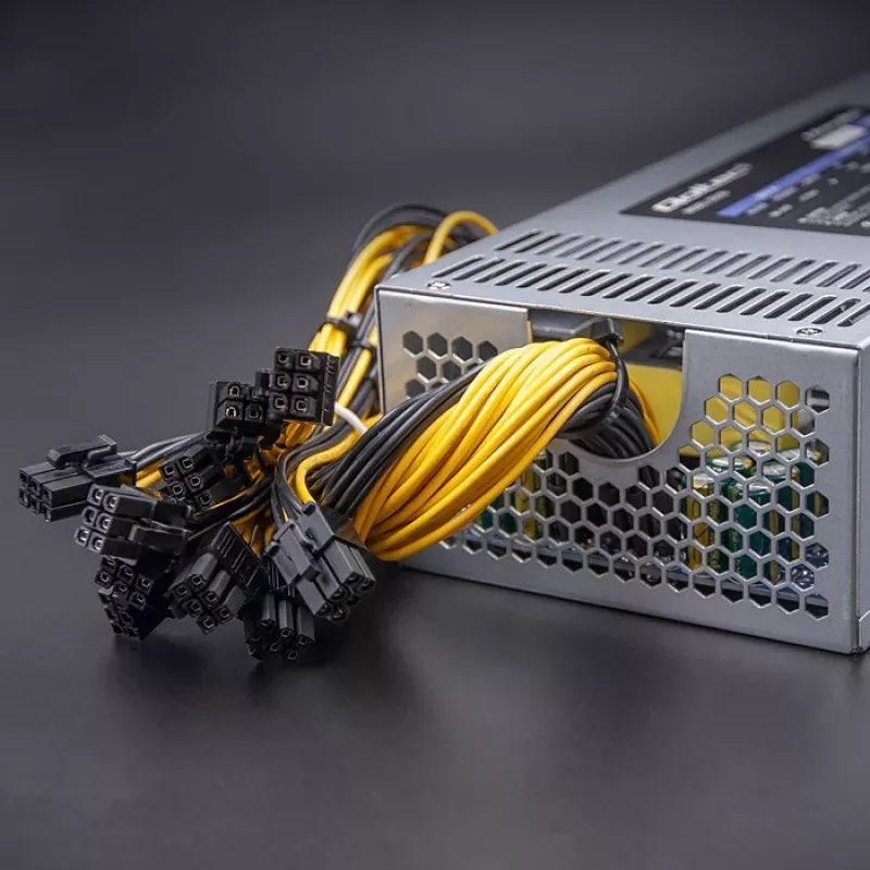 Fonte de alimentação Qoltec 50350 1850W PCI-E | 80 Plus Platinum | Gaming Miner