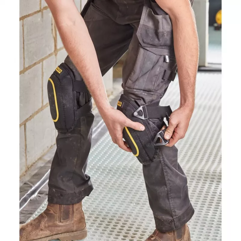 Joelheiras STANLEY FATMAX FMST82962-1 — proteção de joelhos em nylon elástico preto