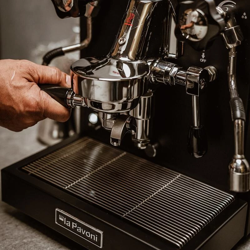 La Pavoni New Cellini Classic LPSCCB01EU máquina de café espresso, preta