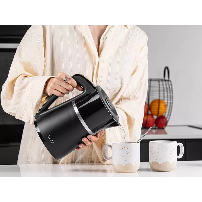 Chaleira elétrica LAFE 1,7L 2200W preta
