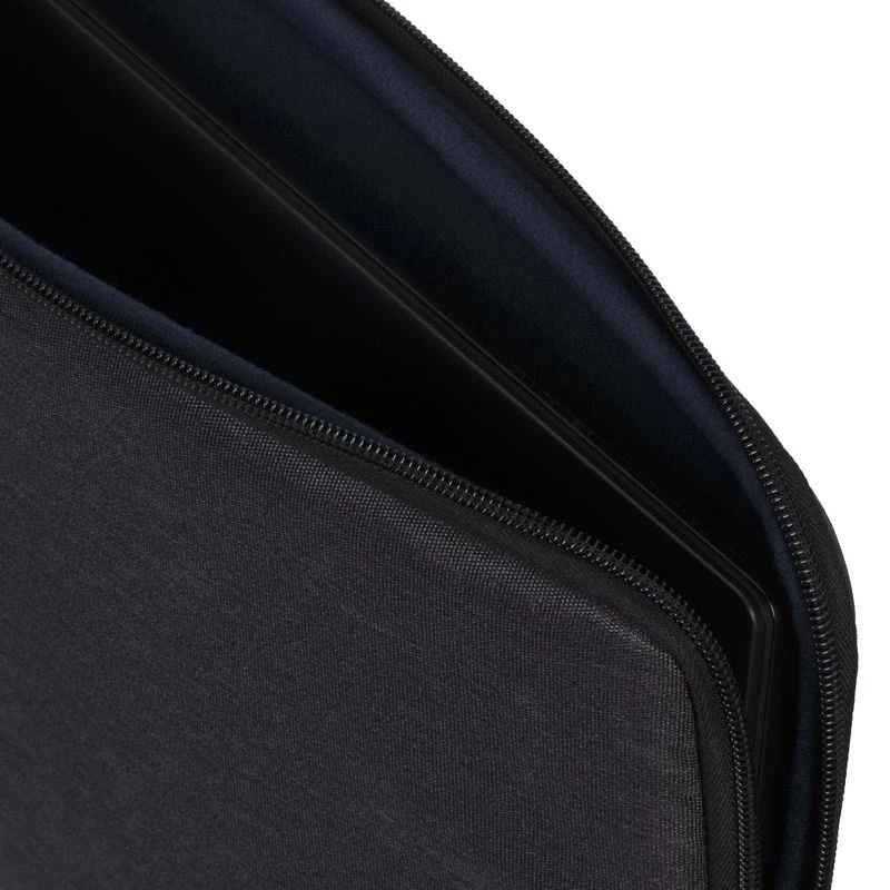 Capa sleeve Rivacase 7703 preta