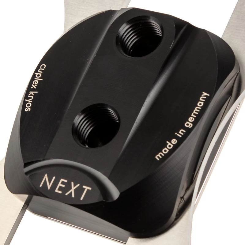 Bloco de refrigeração líquida Aqua-Computer 21703 — Acetal/Níquel, socket AM4, 111×75×22 mm, Preto/Prata