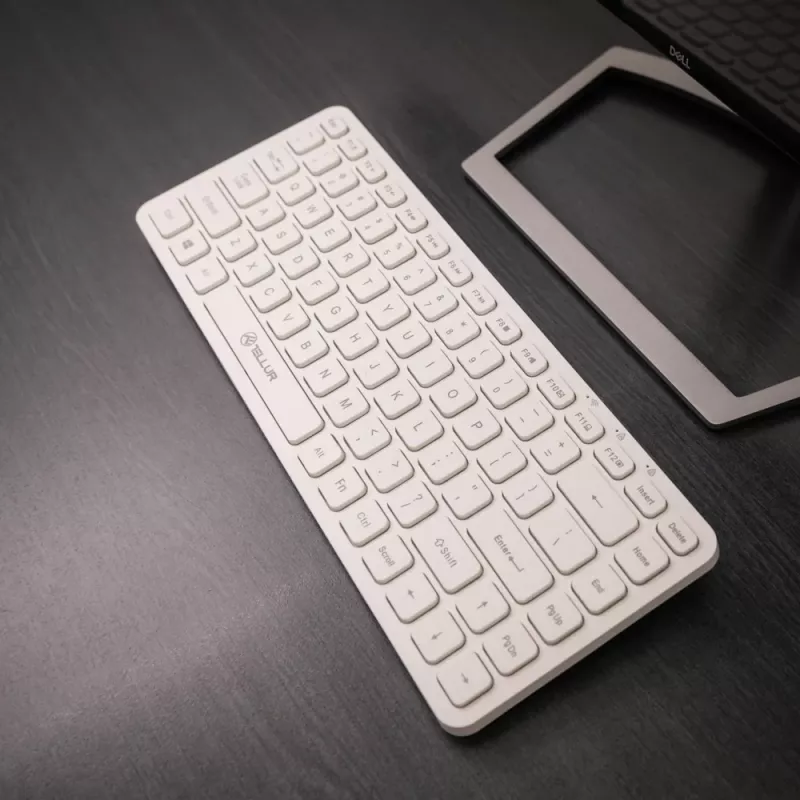 Teclado sem fios Tellur TLL491241 Mini branco — layout compacto, ligação sem fios