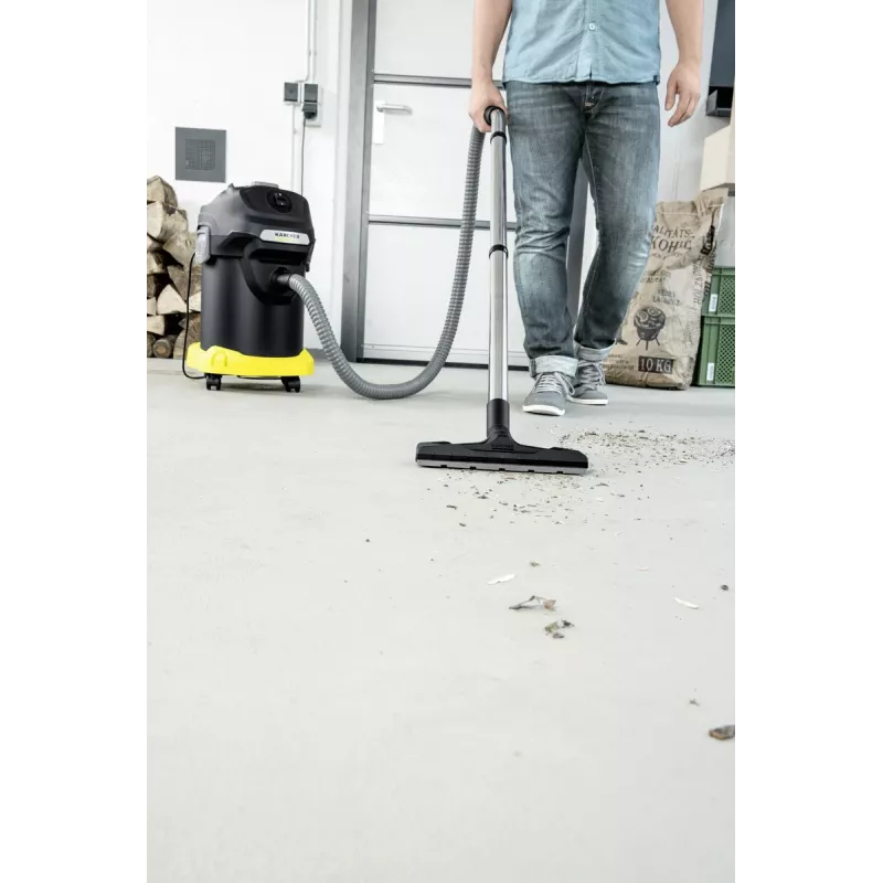 Aspirador a seco Karcher AD 4 Premium — 17 l, 600 W, sem saco, tubo metálico, tubo cromado