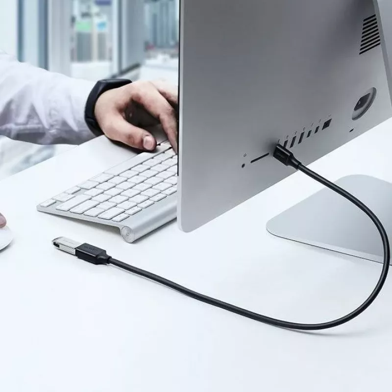 Adaptador de extensão Ugreen USB 3.0 (fêmea) para USB 3.0 (macho) 2 m (preto)