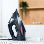 Ferro de engomar a vapor Black+Decker BXIR3000E (3000W; preto)