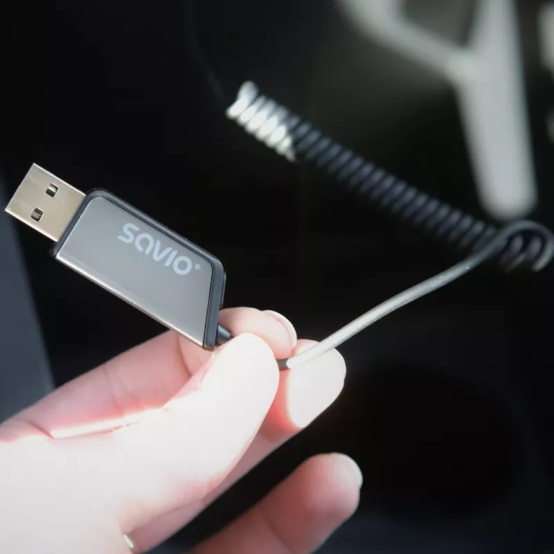 Savio TR-16 transmissor adaptador AUX com função mãos-livres, Bluetooth 5.3, Google Assistant/Siri