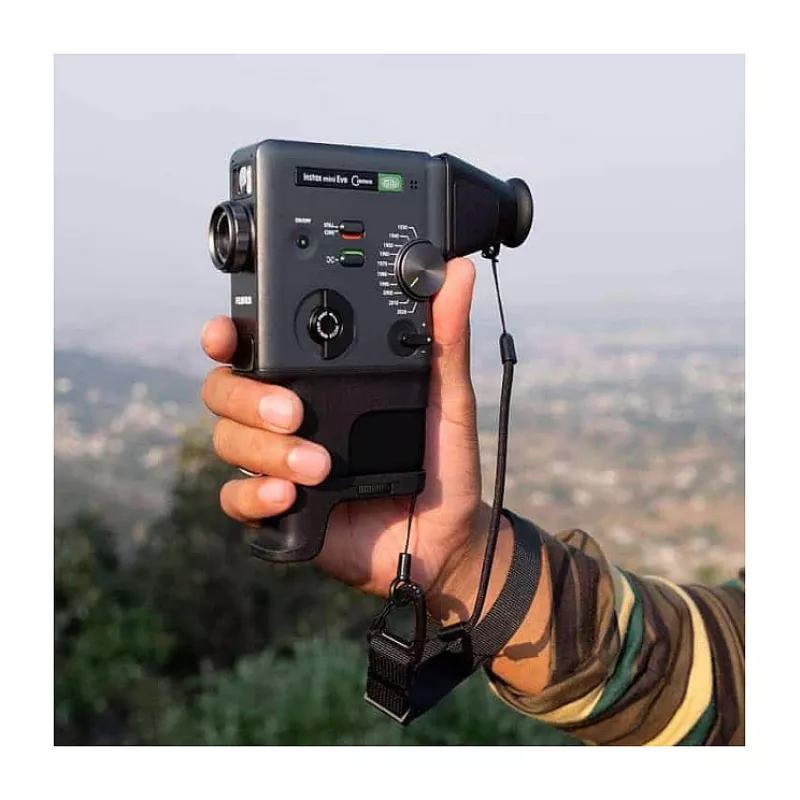 Câmara de impressão instantânea Fujifilm Instax mini evo Cinema – CMOS de 1/5