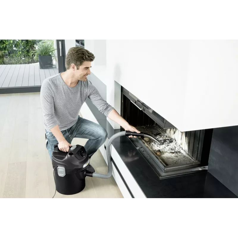 Aspirador Kärcher AD 2 600 AW — aspirador de cinzas a seco, 14 l, 600 AW, mangueira Ø 3,5 cm, mangueira 1 m, preto