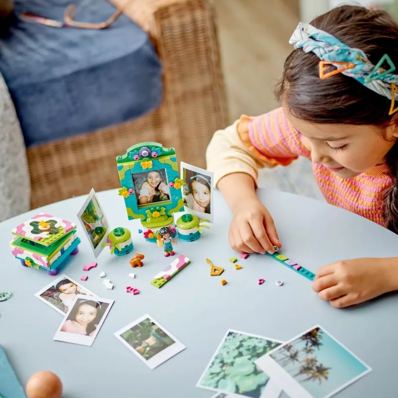 Molduras e caixa de joias LEGO Disney Classic Mirabel 43239
